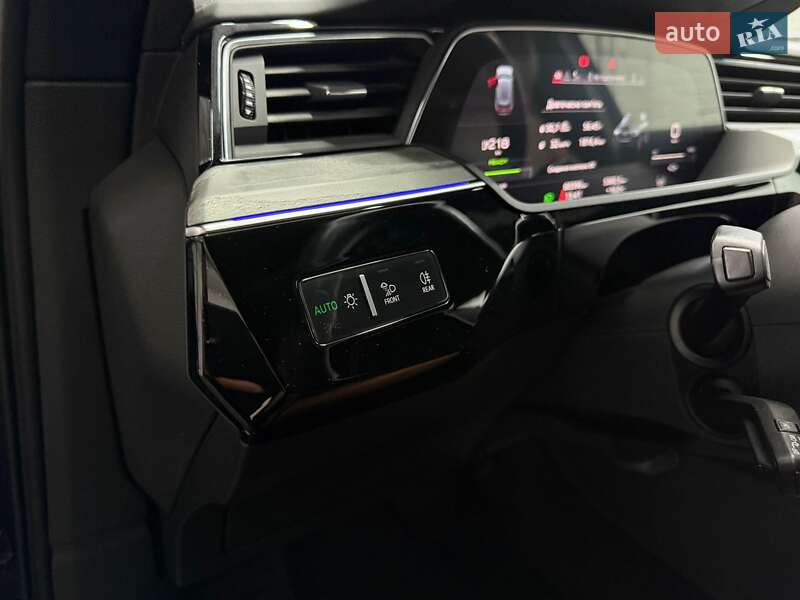 Внедорожник / Кроссовер Audi e-tron 2021 в Луцке