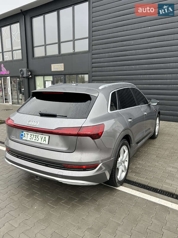 Позашляховик / Кросовер Audi e-tron 2019 в Снятині фото 10 Позашляховик / Кросовер Audi e-tron 2019 в Снятині