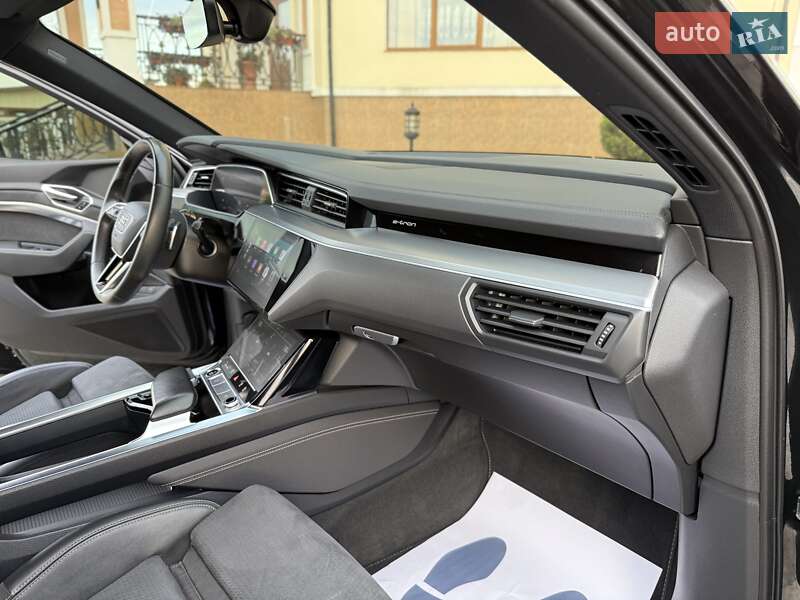 Внедорожник / Кроссовер Audi e-tron 2022 в Дрогобыче фото 59 Внедорожник / Кроссовер Audi e-tron 2022 в Дрогобыче
