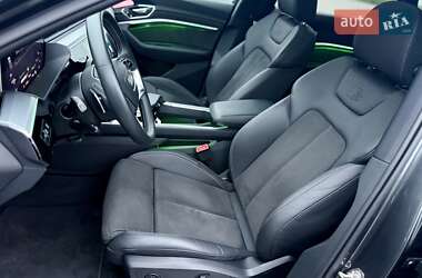 Внедорожник / Кроссовер Audi e-tron 2020 в 