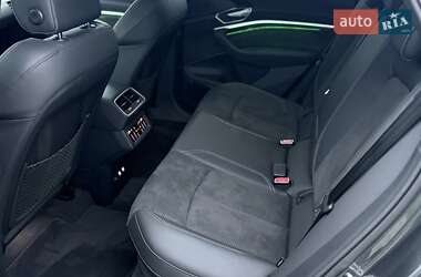 Внедорожник / Кроссовер Audi e-tron 2020 в 