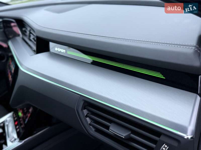 Позашляховик / Кросовер Audi e-tron 2020 в Львові