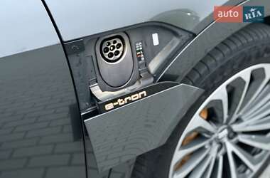 Внедорожник / Кроссовер Audi e-tron 2020 в 