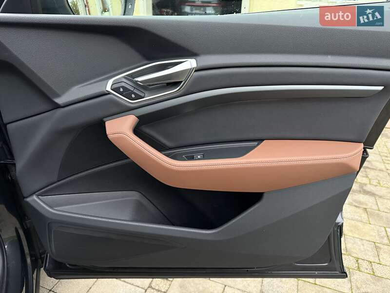 Позашляховик / Кросовер Audi e-tron 2021 в Коломиї