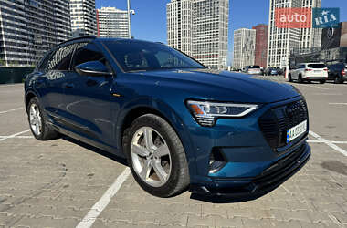 Позашляховик / Кросовер Audi e-tron 2019 в Києві