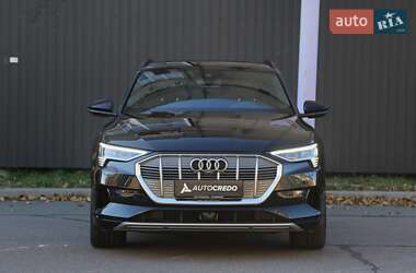 Внедорожник / Кроссовер Audi e-tron 2019 в 