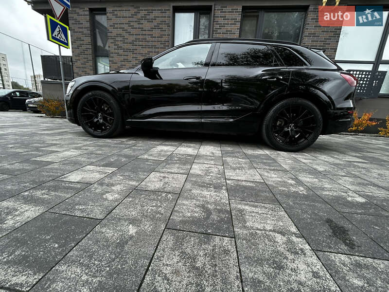 Внедорожник / Кроссовер Audi e-tron 2019 в Львове