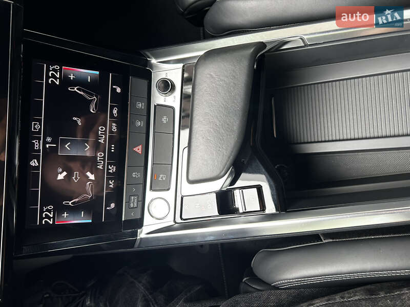 Внедорожник / Кроссовер Audi e-tron 2019 в Львове