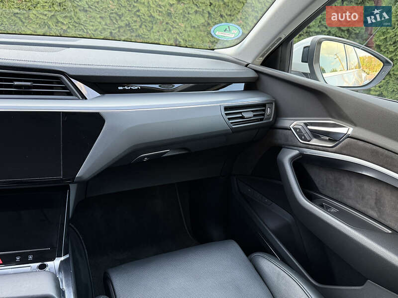 Внедорожник / Кроссовер Audi e-tron 2020 в Ровно