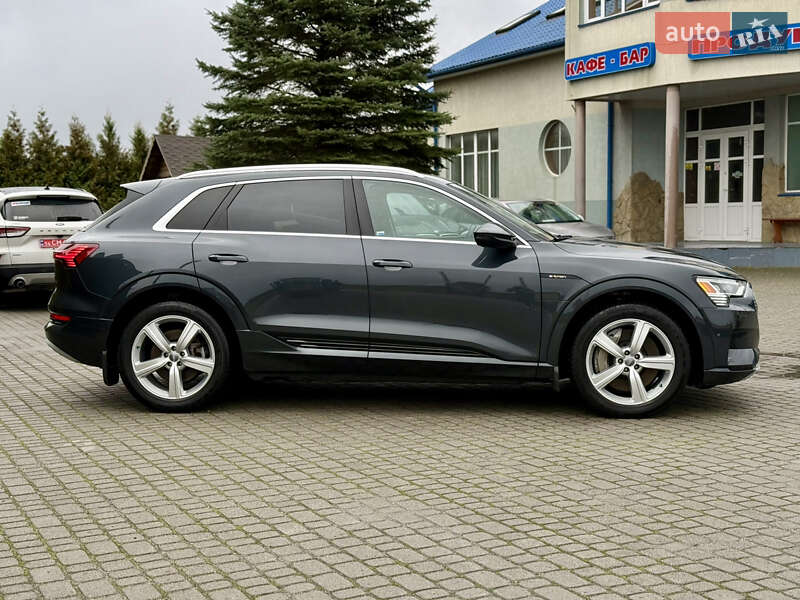 Внедорожник / Кроссовер Audi e-tron 2019 в Львове