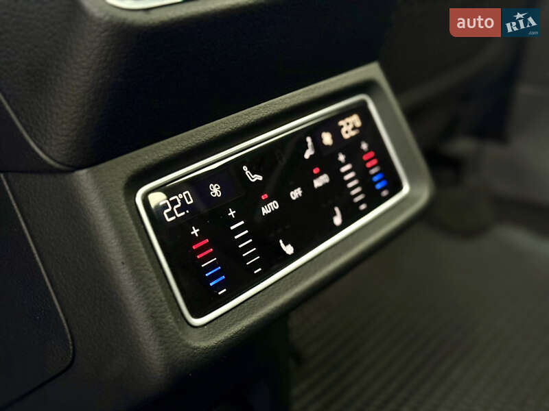 Внедорожник / Кроссовер Audi e-tron 2019 в Львове