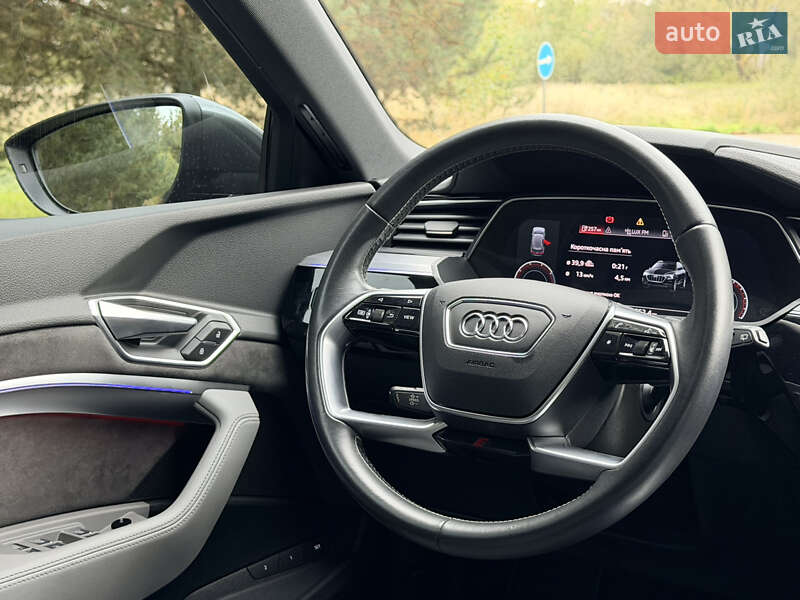 Позашляховик / Кросовер Audi e-tron 2020 в Дрогобичі