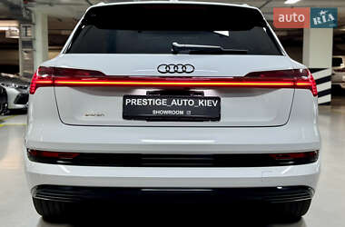 Позашляховик / Кросовер Audi e-tron 2019 в 
