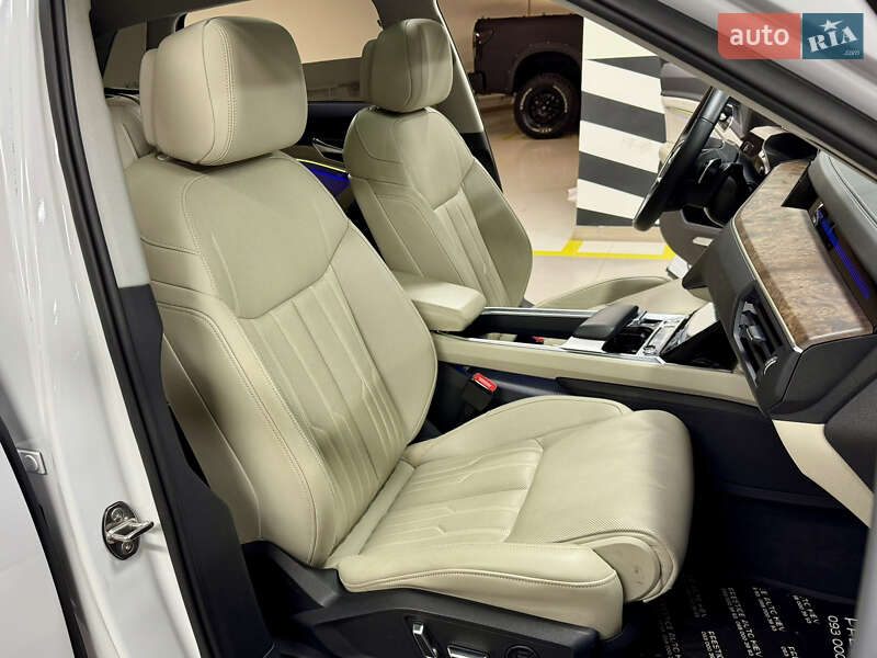 Позашляховик / Кросовер Audi e-tron 2019 в Києві
