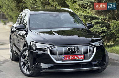 Внедорожник / Кроссовер Audi e-tron 2020 в 