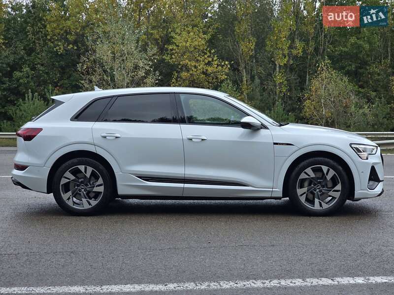 Внедорожник / Кроссовер Audi e-tron 2021 в Ковеле