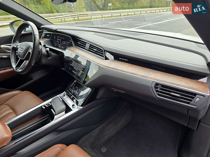 Внедорожник / Кроссовер Audi e-tron 2021 в Ковеле