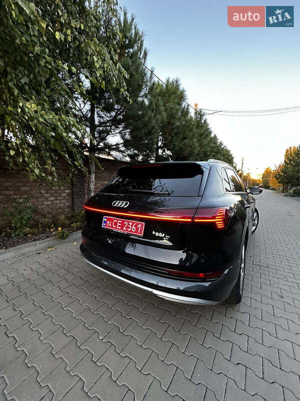 Позашляховик / Кросовер Audi e-tron 2023 в Києві