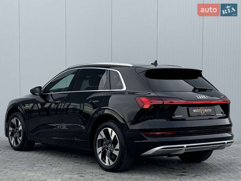 Внедорожник / Кроссовер Audi e-tron 2022 в Мукачево