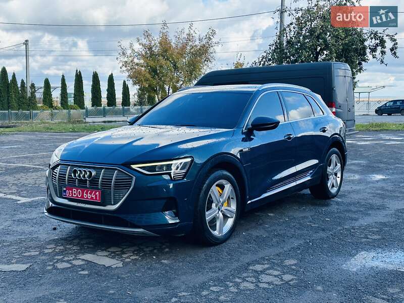 Позашляховик / Кросовер Audi e-tron 2020 в Тернополі