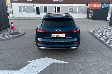 Внедорожник / Кроссовер Audi e-tron 2019 в 