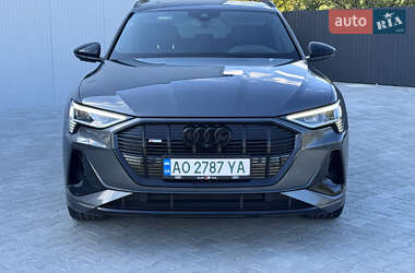 Позашляховик / Кросовер Audi e-tron 2020 в 