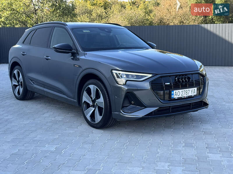 Позашляховик / Кросовер Audi e-tron 2020 в Мукачевому