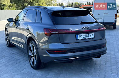 Позашляховик / Кросовер Audi e-tron 2020 в 