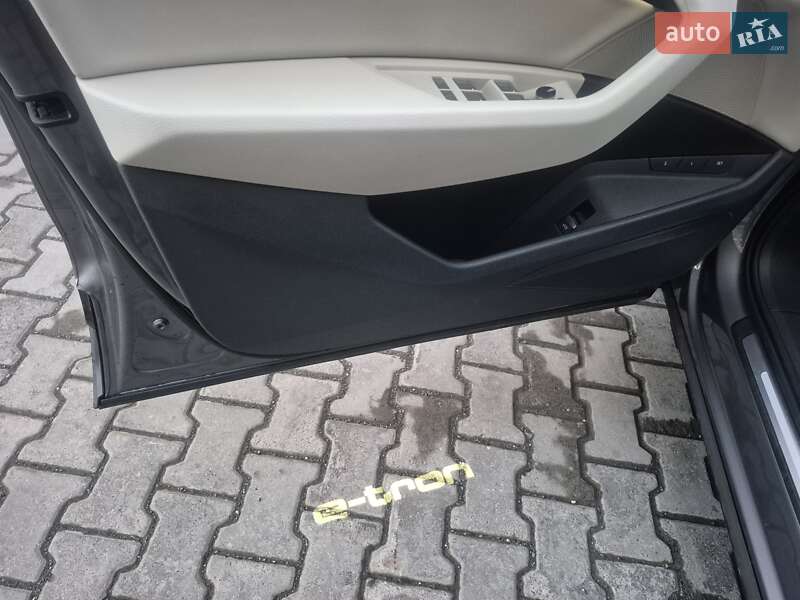 Позашляховик / Кросовер Audi e-tron 2020 в Хмельницькому