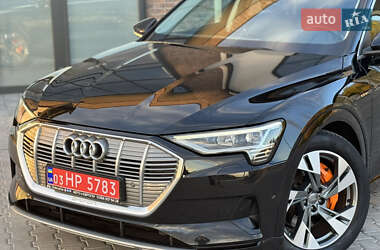 Внедорожник / Кроссовер Audi e-tron 2020 в 