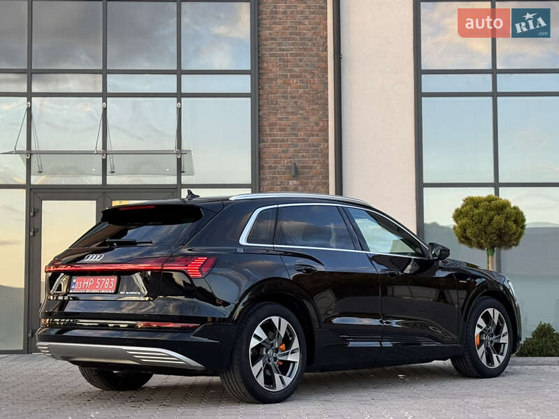 Позашляховик / Кросовер Audi e-tron 2020 в Тернополі