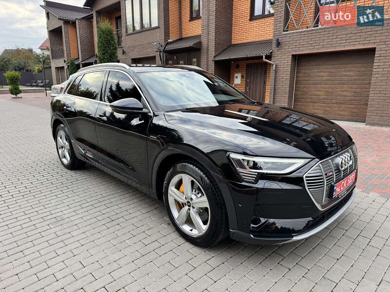 Позашляховик / Кросовер Audi e-tron 2023 в Хмельницькому
