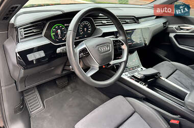 Позашляховик / Кросовер Audi e-tron 2023 в  фото 21 Позашляховик / Кросовер Audi e-tron 2023 в