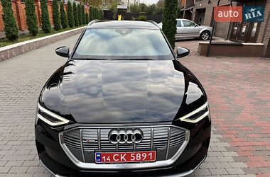 Позашляховик / Кросовер Audi e-tron 2023 в  фото 43 Позашляховик / Кросовер Audi e-tron 2023 в
