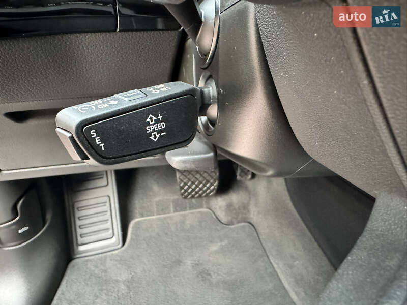 Позашляховик / Кросовер Audi e-tron 2023 в Хмельницькому