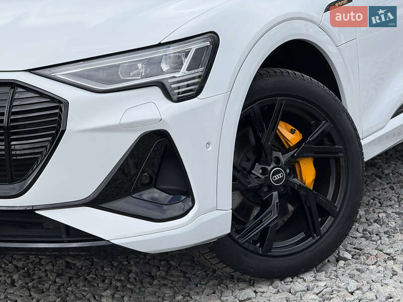 Внедорожник / Кроссовер Audi e-tron 2021 в Стрые