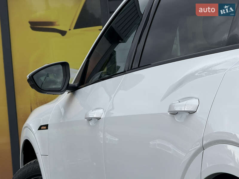 Внедорожник / Кроссовер Audi e-tron 2021 в Стрые