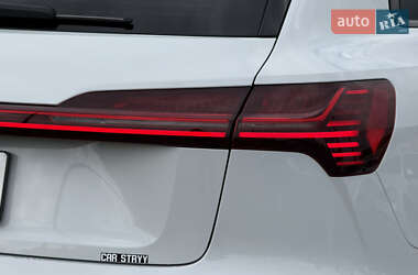 Позашляховик / Кросовер Audi e-tron 2021 в 