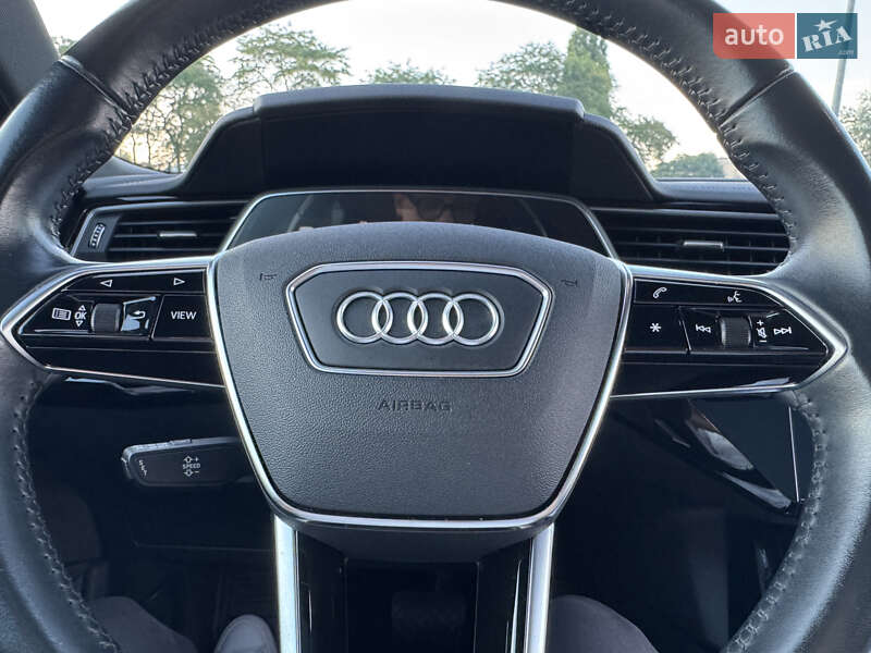 Внедорожник / Кроссовер Audi e-tron 2020 в Одессе фото 19 Внедорожник / Кроссовер Audi e-tron 2020 в Одессе