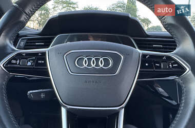 Позашляховик / Кросовер Audi e-tron 2020 в 