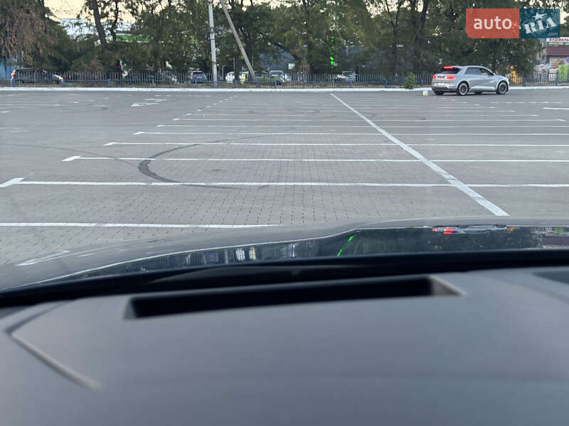 Внедорожник / Кроссовер Audi e-tron 2020 в Одессе фото 25 Внедорожник / Кроссовер Audi e-tron 2020 в Одессе