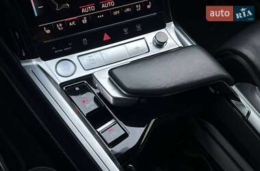 Внедорожник / Кроссовер Audi e-tron 2019 в 