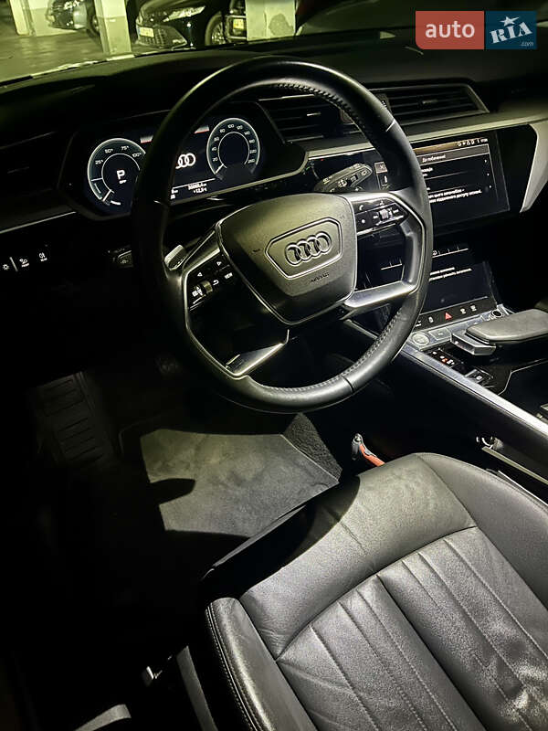 Позашляховик / Кросовер Audi e-tron 2019 в Києві