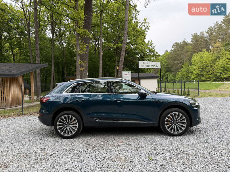 Позашляховик / Кросовер Audi e-tron 2019 в Львові фото 7 Позашляховик / Кросовер Audi e-tron 2019 в Львові