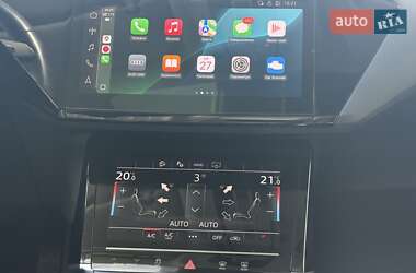 Внедорожник / Кроссовер Audi e-tron 2021 в 