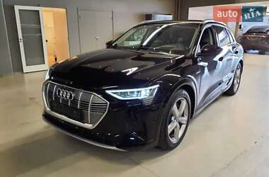 Audi e-tron 2019