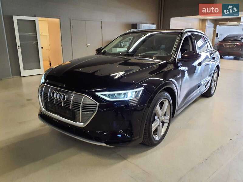 Audi e-tron 2019