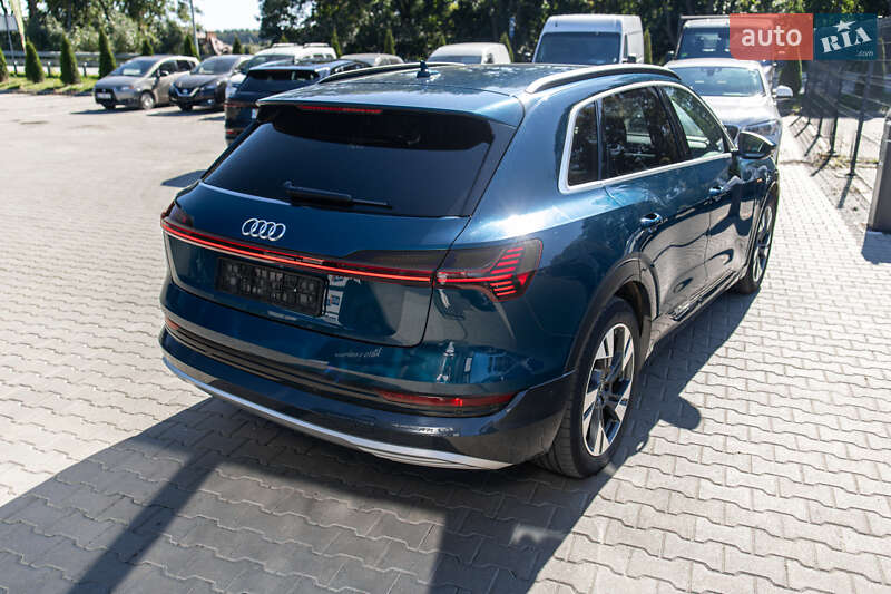 Позашляховик / Кросовер Audi e-tron 2021 в Львові