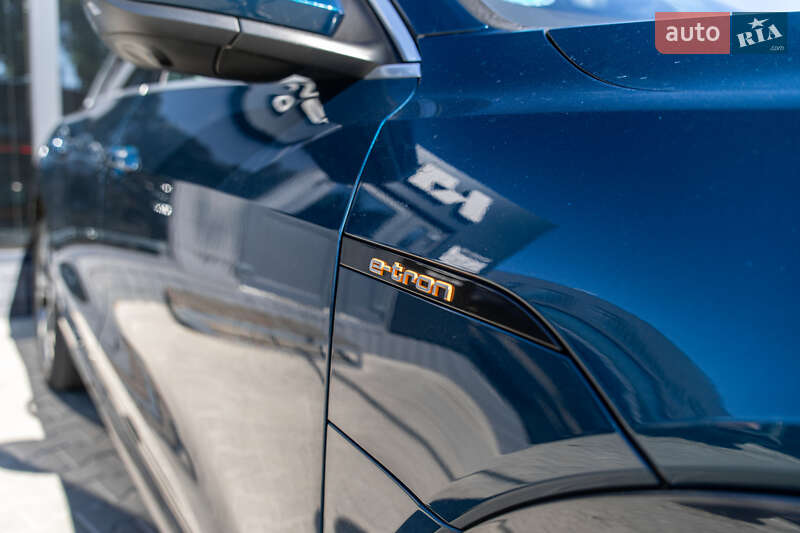 Позашляховик / Кросовер Audi e-tron 2021 в Львові