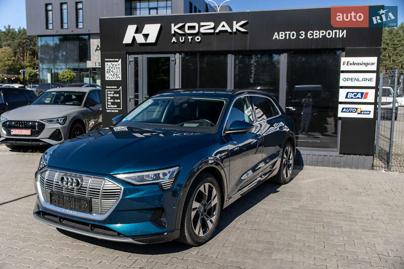 Позашляховик / Кросовер Audi e-tron 2021 в Львові